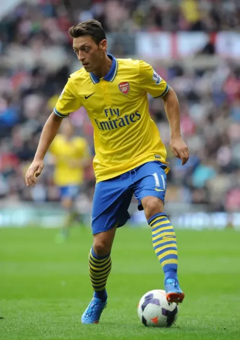 Framed Print : Mesut Ozil in Action: Sunderland vs. Arsenal, Premier League 2013-14 Framed Print : Mesut Ozil in Action: Sunderland vs. Arsenal, Premier League 2013-14