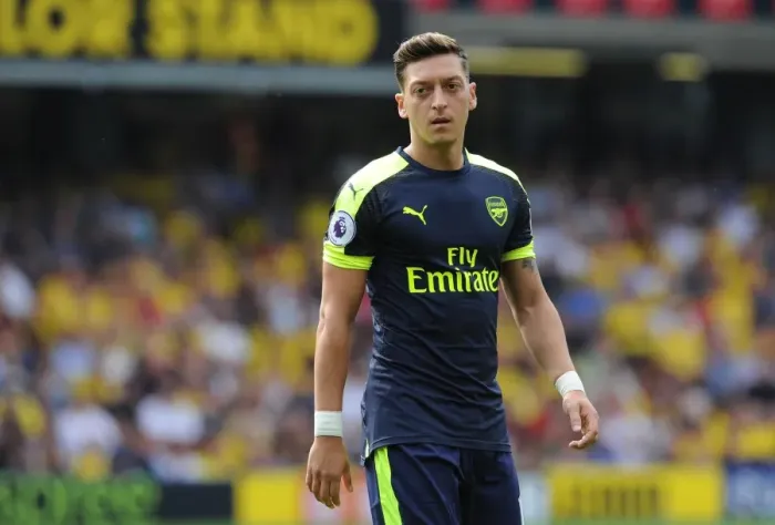 Framed Print : Mesut Ozil in Action: Watford vs Arsenal, Premier League 2016-17 Framed Print : Mesut Ozil in Action: Watford vs Arsenal, Premier League 2016-17