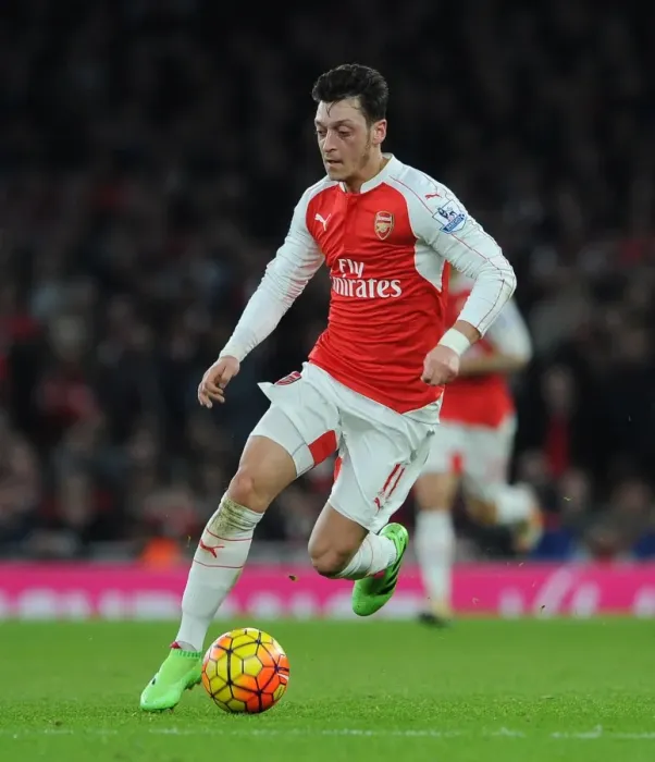 Framed Print : Mesut Ozil (Arsenal). Arsenal 0: 1 Chelsea. Barclays Premier League. Emirates Stadium