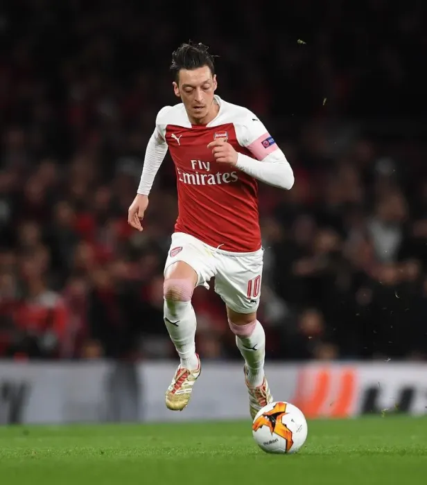 Framed Print : Mesut Ozil (Arsenal). Arsenal 3:0 Stade Rennes Framed Print : Mesut Ozil (Arsenal). Arsenal 3:0 Stade Rennes