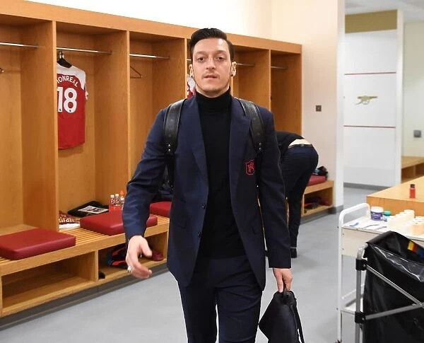 Mesut Ozil in Arsenal Changing Room Before Arsenal v Bournemouth, Premier League 2018-19