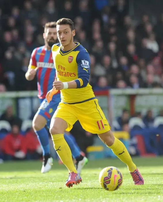 Framed Print : Mesut Ozil (Arsenal). Crystal Palace 1: 2 Arsenal. Barclays Premier League. Selhurst Park, 21  /  2  /  15