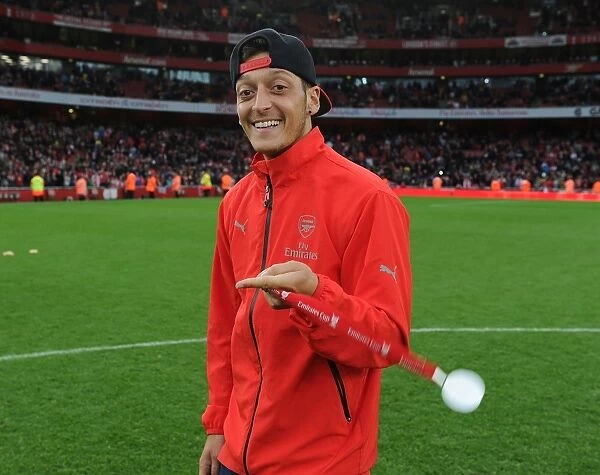 Mesut Ozil: Arsenal Star at the 2015 Emirates Cup vs. VfL Wolfsburg