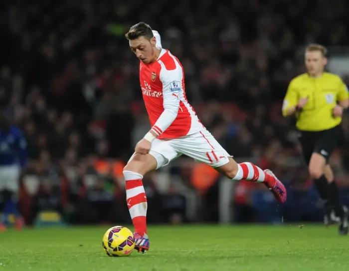 Framed Print : Mesut Ozil: Arsenal Star in Action Against Leicester City, Premier League 2014-15 Framed Print : Mesut Ozil: Arsenal Star in Action Against Leicester City, Premier League 2014-15