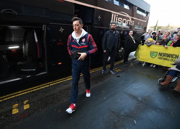 Framed Print : Mesut Ozil: Arsenal Star Before Norwich City Clash (Premier League 2019-20)