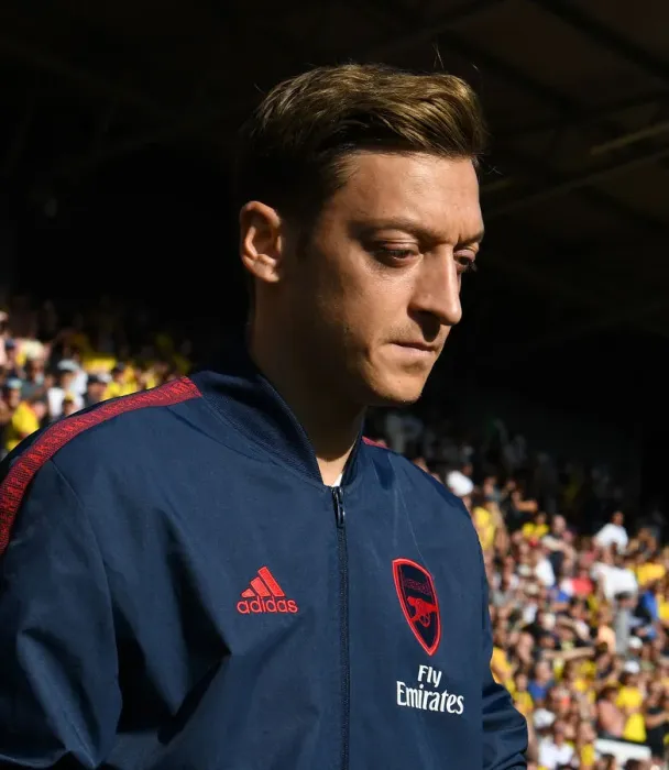 Framed Print : Mesut Ozil: Arsenal's Star Gear Up for Watford Clash (Premier League 2019-20)
