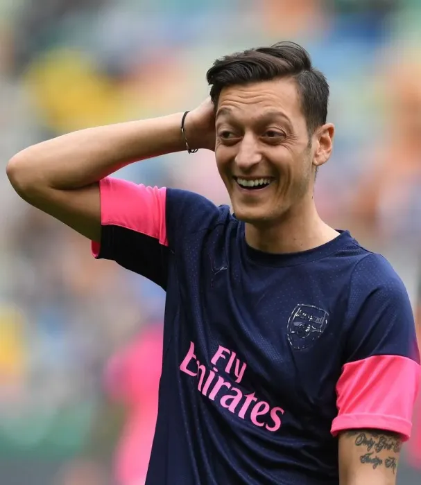 Framed Print : Mesut Ozil: Arsenal's Star Player Prepares for Europa League Showdown against Sporting Lisbon Framed Print : Mesut Ozil: Arsenal's Star Player Prepares for Europa League Showdown against Sporting Lisbon