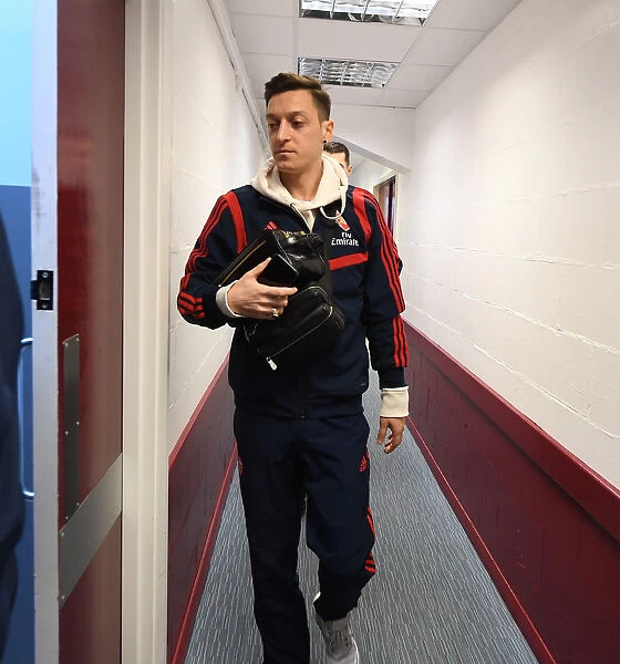 Mesut Ozil: Arsenal's Star Ready for Burnley Clash