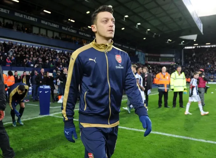 Framed Print : Mesut Ozil: Arsenal's Star Ready for West Bromwich Albion Showdown (2015-16) Framed Print : Mesut Ozil: Arsenal's Star Ready for West Bromwich Albion Showdown (2015-16)
