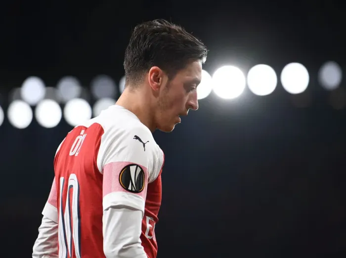 Framed Print : Mesut Ozil in Europa League Action: Arsenal vs. BATE Borisov (2018-19) Framed Print : Mesut Ozil in Europa League Action: Arsenal vs. BATE Borisov (2018-19)