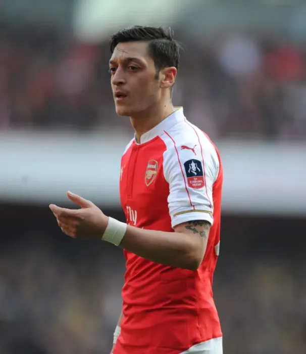 Framed Print : Mesut Ozil in FA Cup Action: Arsenal vs. Watford at The Emirates