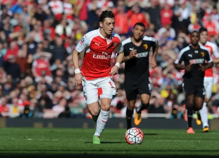Framed Print : Mesut Ozil in FA Cup Action: Arsenal vs. Watford (2015-16) Framed Print : Mesut Ozil in FA Cup Action: Arsenal vs. Watford (2015-16)