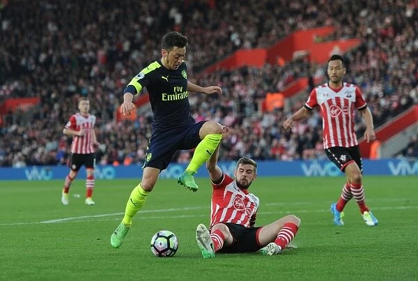 Mesut Ozil Leaps Past Jack Stephens: Southampton vs. Arsenal, Premier League 2016-17