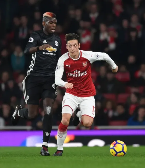 Framed Print : Mesut Ozil Outmaneuvers Paul Pogba: Arsenal vs Manchester United, Premier League 2017-18