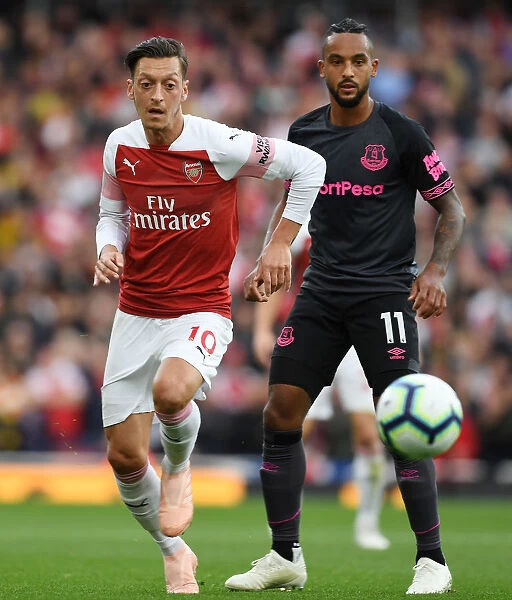 Mesut Ozil Outmaneuvers Theo Walcott: Arsenal vs Everton, Premier League 2018-19