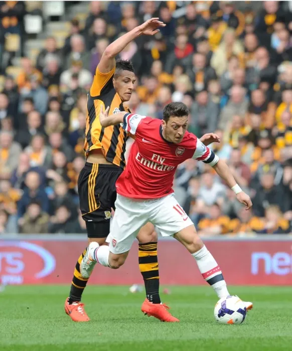 Framed Print : Mesut Ozil Outpaces Jake Livermore: Hull City vs. Arsenal, Premier League 2013 / 14