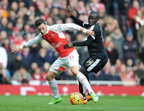 Mesut Ozil Outsmarts N'Golo Kante: Arsenal vs Leicester City, Premier League 2015-16
