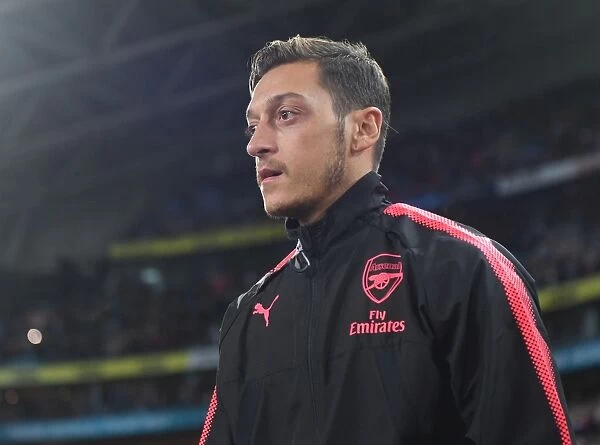 Mesut Ozil Prepares for Arsenal's Sydney Friendly