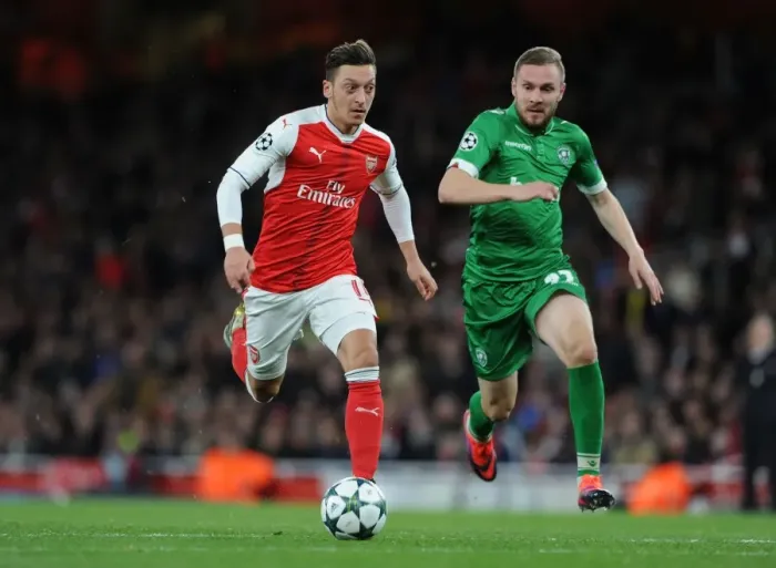 Framed Print : Mesut Ozil Scores Arsenal's Fourth Goal in Champions League Match Against Ludogorets (2016-17) Framed Print : Mesut Ozil Scores Arsenal's Fourth Goal in Champions League Match Against Ludogorets (2016-17)