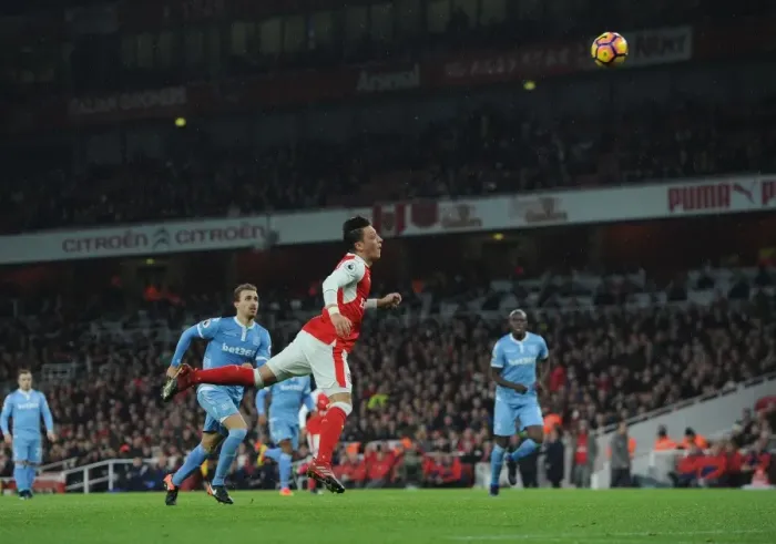 Framed Print : Mesut Ozil Scores Arsenal's Second Goal Against Stoke City (2016-17) Framed Print : Mesut Ozil Scores Arsenal's Second Goal Against Stoke City (2016-17)