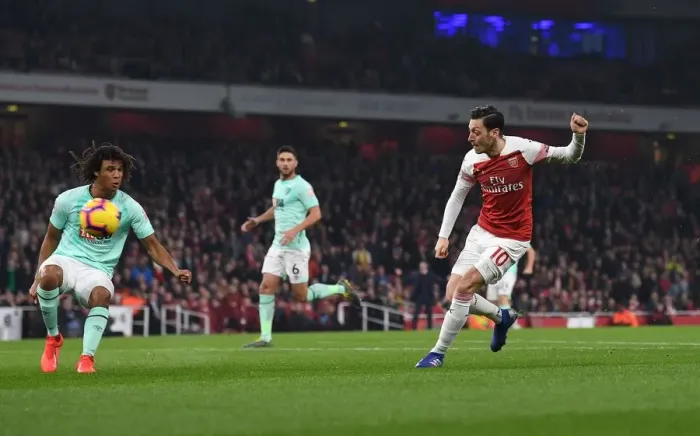 Framed Print : Mesut Ozil Scores: Arsenal's Triumph over AFC Bournemouth, Premier League 2018-19 Framed Print : Mesut Ozil Scores: Arsenal's Triumph over AFC Bournemouth, Premier League 2018-19