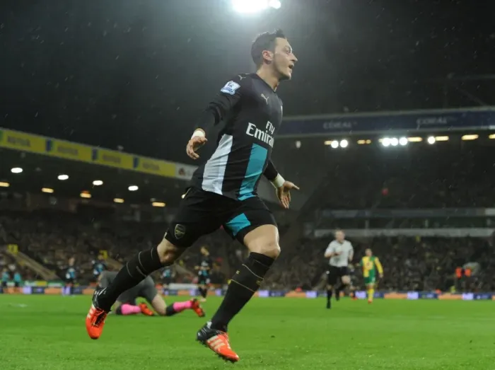 Framed Print : Mesut Ozil Scores: Arsenal's Triumph over Norwich City in Premier League 2015-16