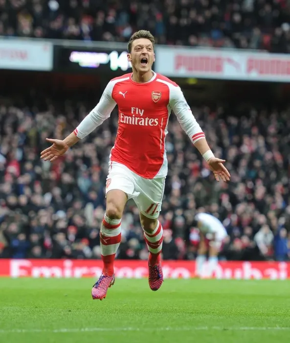 Framed Print : Mesut Ozil Scores the Decisive Goal: Arsenal's Triumph over Aston Villa, Premier League 2014-15 Framed Print : Mesut Ozil Scores the Decisive Goal: Arsenal's Triumph over Aston Villa, Premier League 2014-15