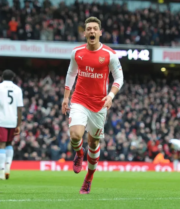 Framed Print : Mesut Ozil Scores Second Goal: Arsenal vs. Aston Villa, Premier League 2014-15 Framed Print : Mesut Ozil Scores Second Goal: Arsenal vs. Aston Villa, Premier League 2014-15