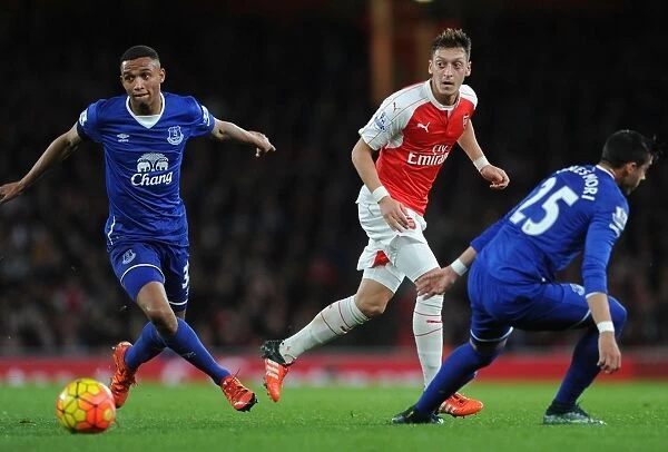 Mesut Ozil vs Everton's Defense: A Battle of Wits in the Arsenal vs Everton Premier League Clash, 2015 / 16