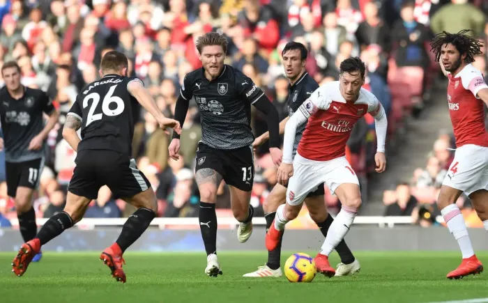 Framed Print : Mesut Ozil vs Jeff Hendrick: Clash at the Emirates - Arsenal vs Burnley, Premier League 2018-19 Framed Print : Mesut Ozil vs Jeff Hendrick: Clash at the Emirates - Arsenal vs Burnley, Premier League 2018-19