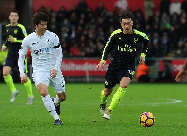 Mesut Ozil vs. Ki Sung-Yueng: Battle in the Premier League - Swansea City vs. Arsenal (January 2017)