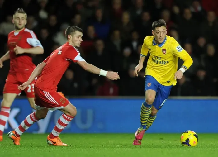 Framed Print : Mesut Ozil vs. Morgan Schneiderlin: Battle in the Premier League - Southampton vs. Arsenal (January 2014) Framed Print : Mesut Ozil vs. Morgan Schneiderlin: Battle in the Premier League - Southampton vs. Arsenal (January 2014)