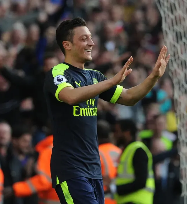 Framed Print : Mesut Ozil's Brace: Arsenal's Victory over Stoke City (2016-17)