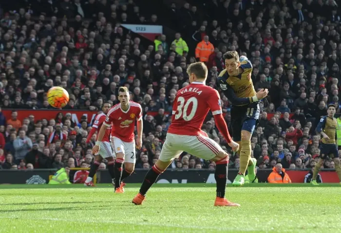 Framed Print : Mesut Ozil's Dramatic Goal vs. Manchester United's Guillermo Varela (Premier League 2015 / 16) Framed Print : Mesut Ozil's Dramatic Goal vs. Manchester United's Guillermo Varela (Premier League 2015 / 16)