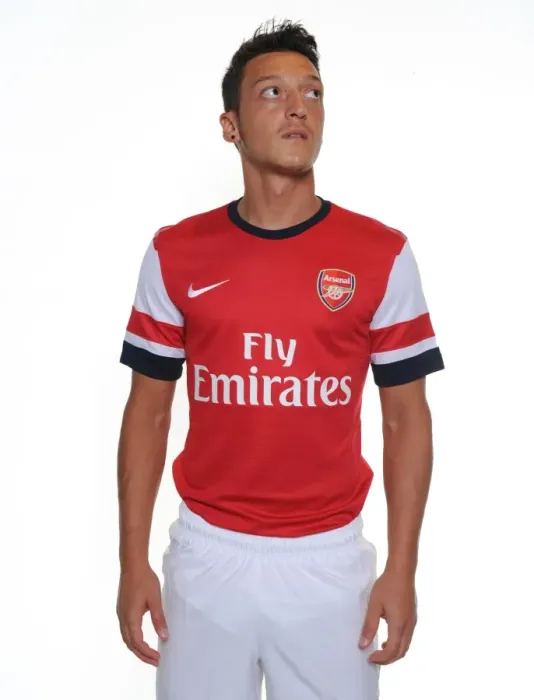 Framed Print : Mesut Ozil's First Arsenal Photoshoot: New Signing Unveiled in Munich Framed Print : Mesut Ozil's First Arsenal Photoshoot: New Signing Unveiled in Munich