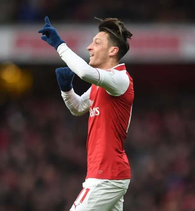 Framed Print : Mesut Ozil's Game-Winning Goal: Arsenal vs Newcastle United, Premier League 2017-18