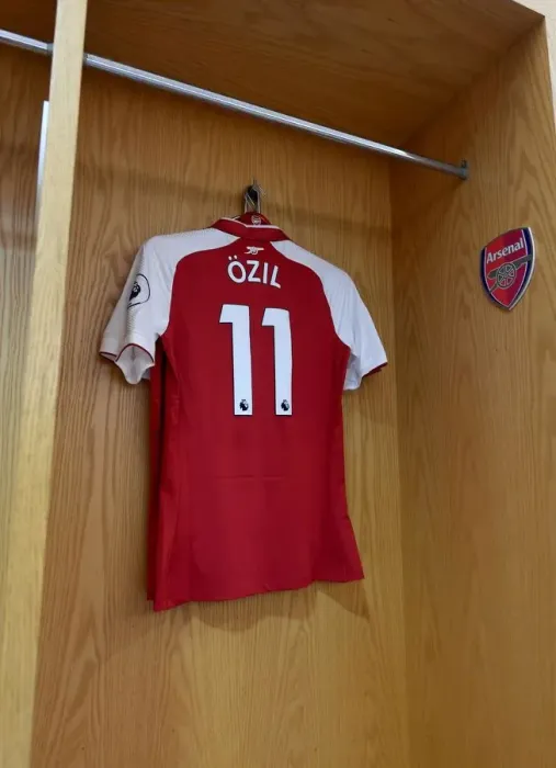 Framed Print : Mesut Ozil's Hanging Shirt: Arsenal's Emirates Stadium Before Crystal Palace Match, 2018