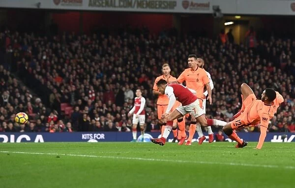 Mesut Ozil's Thriller: Arsenal's Game-Changing Goal vs. Liverpool, Premier League 2017-18
