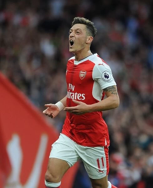 Mesut Ozil's Thrilling Third Goal: Arsenal's Triumph Over Chelsea (2016-17)