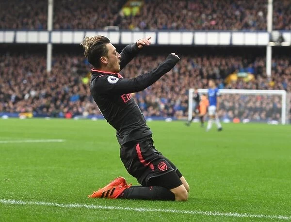 Mesut Ozil's Triumph: Scoring the Decisive Goal Against Everton in the Premier League 2017-18