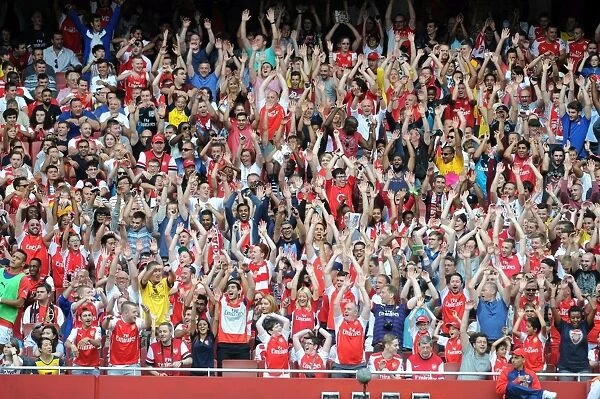 Mexican Wave at the Emirates: Arsenal vs. Benfica (2014-15)
