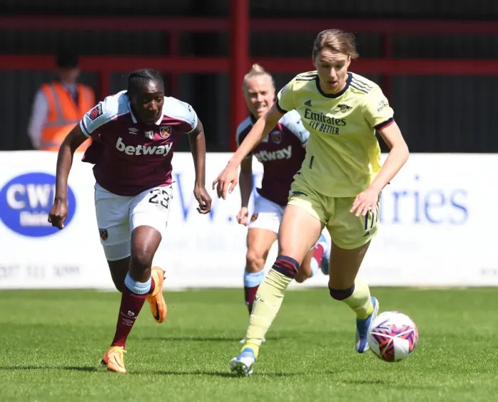 Framed Print : Miedema vs. Cissoko: A Titanic Battle in FA WSL as Arsenal Face West Ham Framed Print : Miedema vs. Cissoko: A Titanic Battle in FA WSL as Arsenal Face West Ham