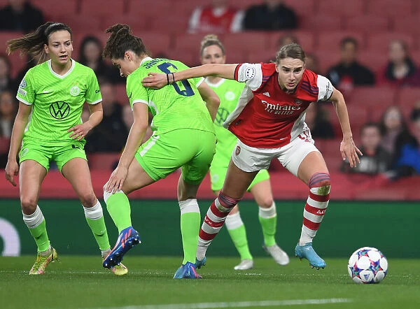 Miedema vs. Janssen: A Clash in the UEFA Women's Champions League Quarterfinals