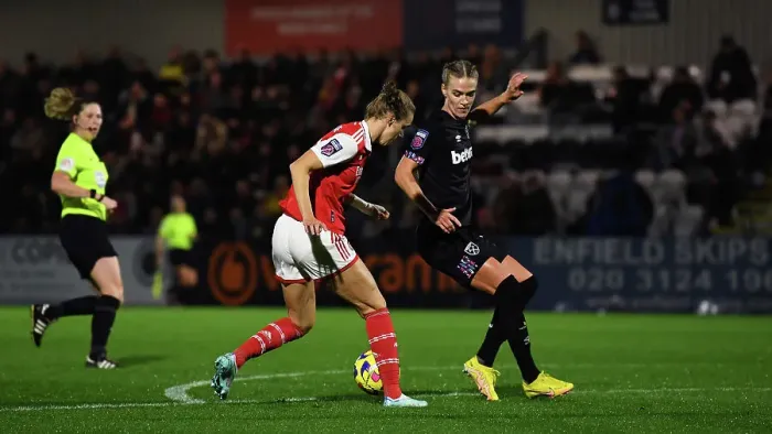 Framed Print : Miedema's Dominance: Arsenal Women Crush West Ham United in FA WSL Showdown