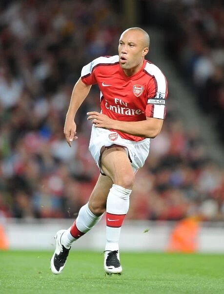 Mikael Silvestre in Action: Arsenal's 2-0 Win Over West Bromwich Albion in Carling Cup