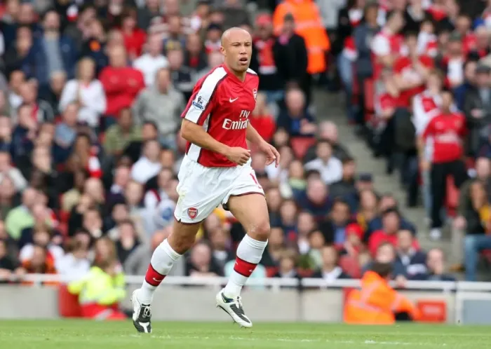 Framed Print : Mikael Silvestre's Triumph: Arsenal's 3:1 Victory over Everton in the Barclays Premier League (18 / 10 / 08)