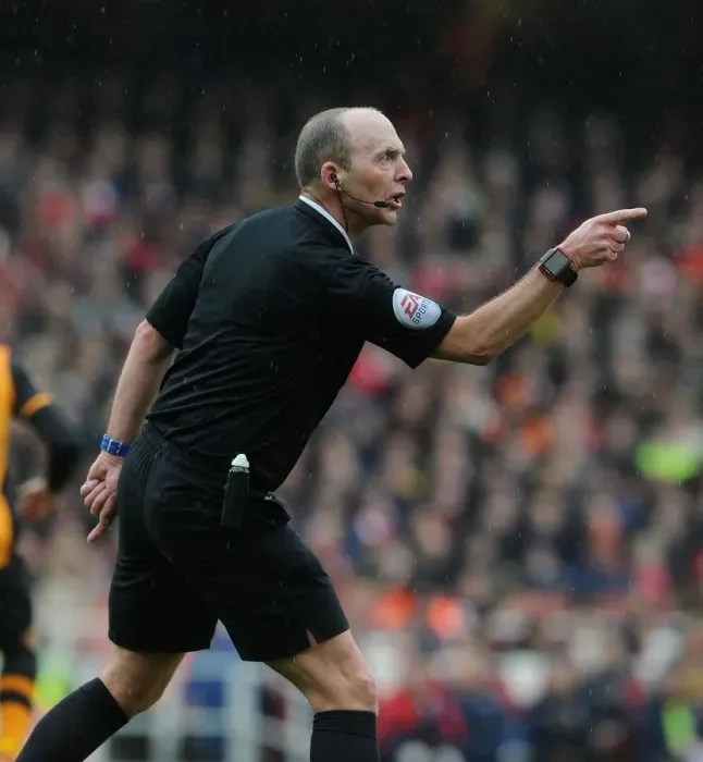 Framed Print : Mike Dean: Referees Arsenal vs. Hull City FA Cup Clash Framed Print : Mike Dean: Referees Arsenal vs. Hull City FA Cup Clash