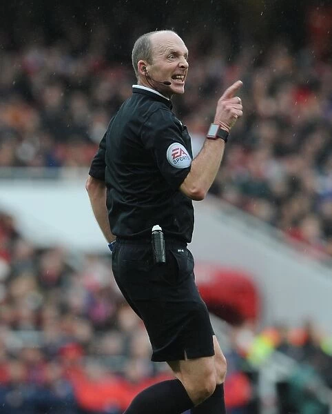 Mike Dean: Referees Arsenal vs. Hull City FA Cup Match