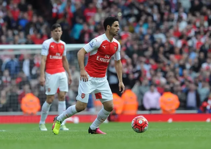 Framed Print : Mikel Arteta in Action: Arsenal vs. Aston Villa (Premier League 2015-16) Framed Print : Mikel Arteta in Action: Arsenal vs. Aston Villa (Premier League 2015-16)