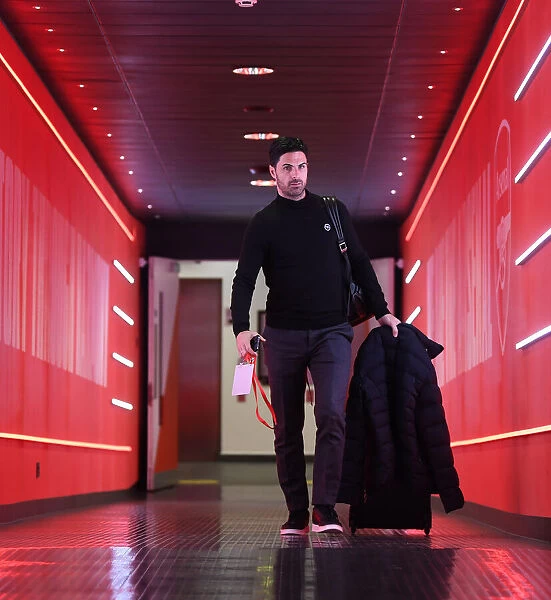 Mikel Arteta Arrives Ahead of Arsenal vs. Liverpool, Premier League 2021-22